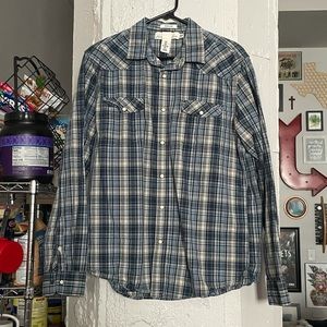 LAST CHANCE: Pearl button plaid shirt!